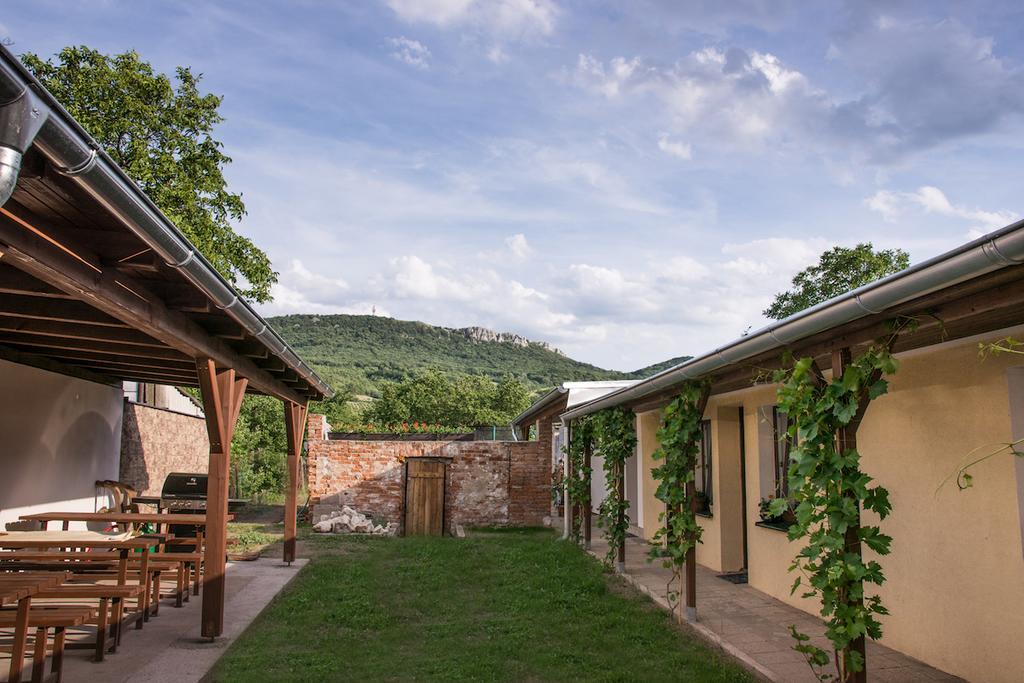Penzion Marhulka Dolni Vestonice Exteriér fotografie
